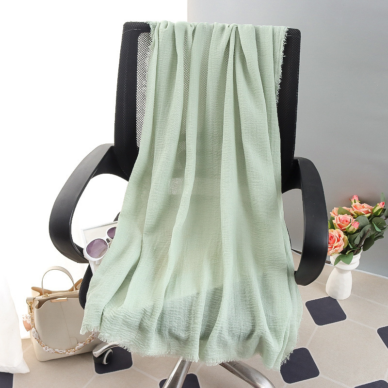 G245 Mjuk och andas Voile Hijab