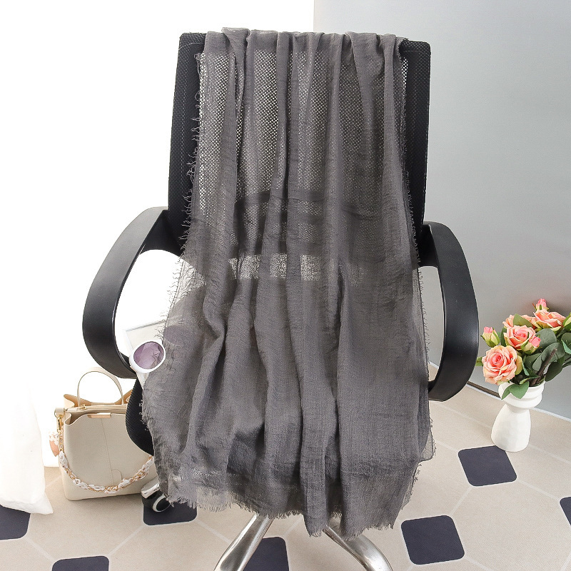 G245 Mjuk och andas Voile Hijab