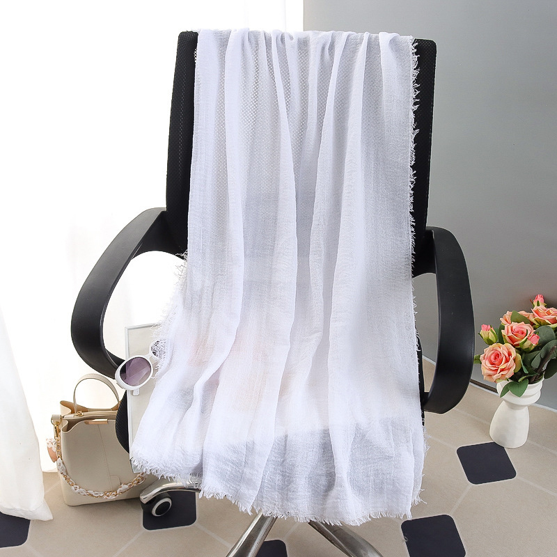 G245 Mjuk och andas Voile Hijab