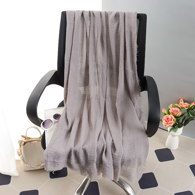 G245 Mjuk och andas Voile Hijab