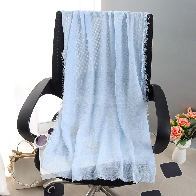 G245 Mjuk och andas Voile Hijab