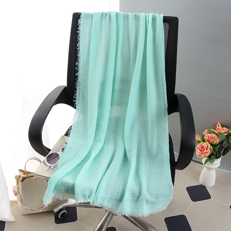 G245 Mjuk och andas Voile Hijab