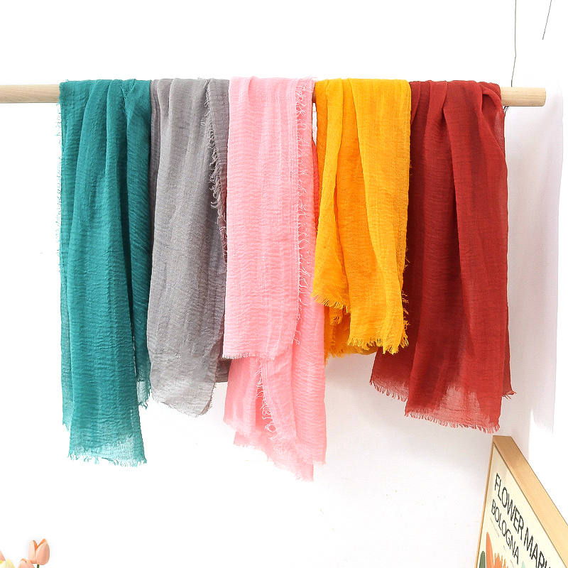 G245 Mjuk och andas Voile Hijab