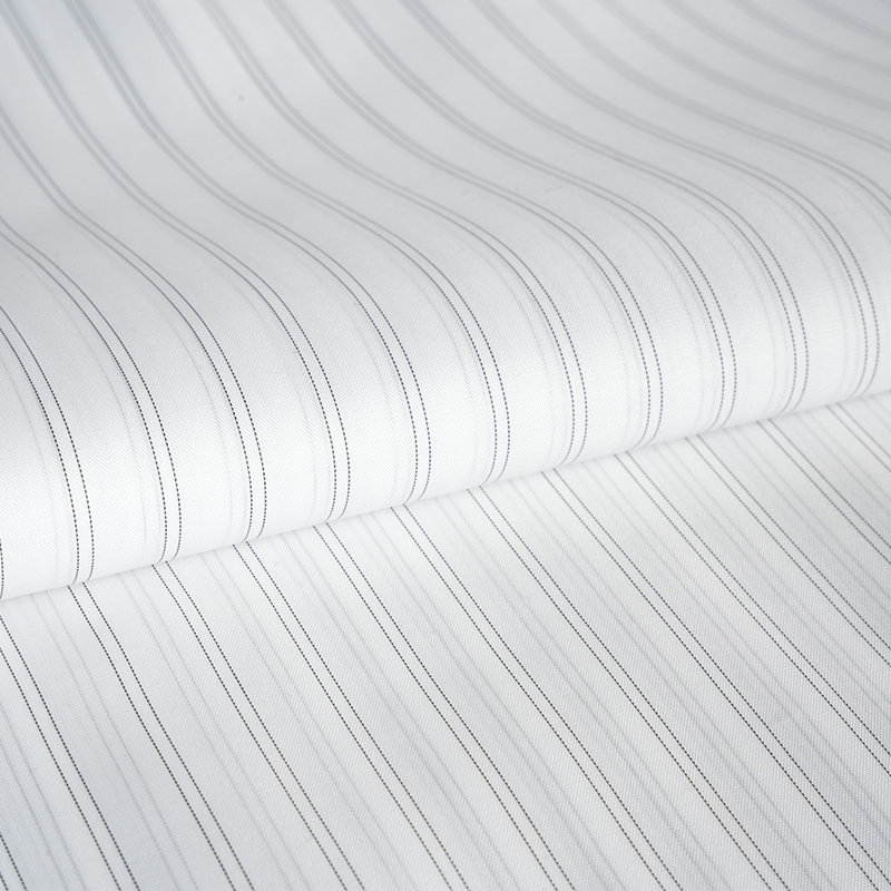 Fodertyg i polyester med elastisk sidenärm